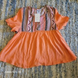 NWT epretty boutique top size Medium